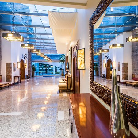 Holiday Inn Express Quito By Ihg Экстерьер фото