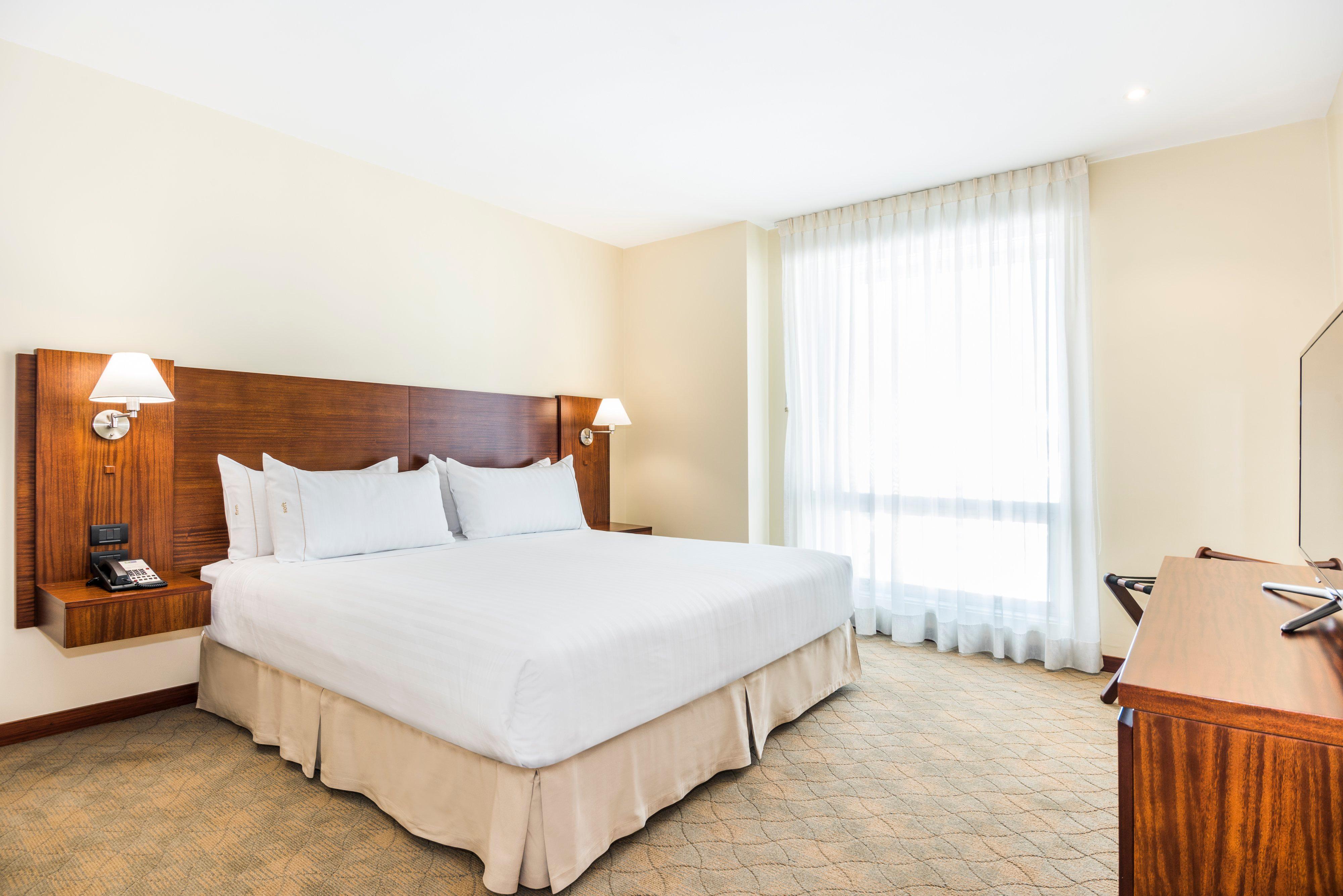 Holiday Inn Express Quito By Ihg Экстерьер фото