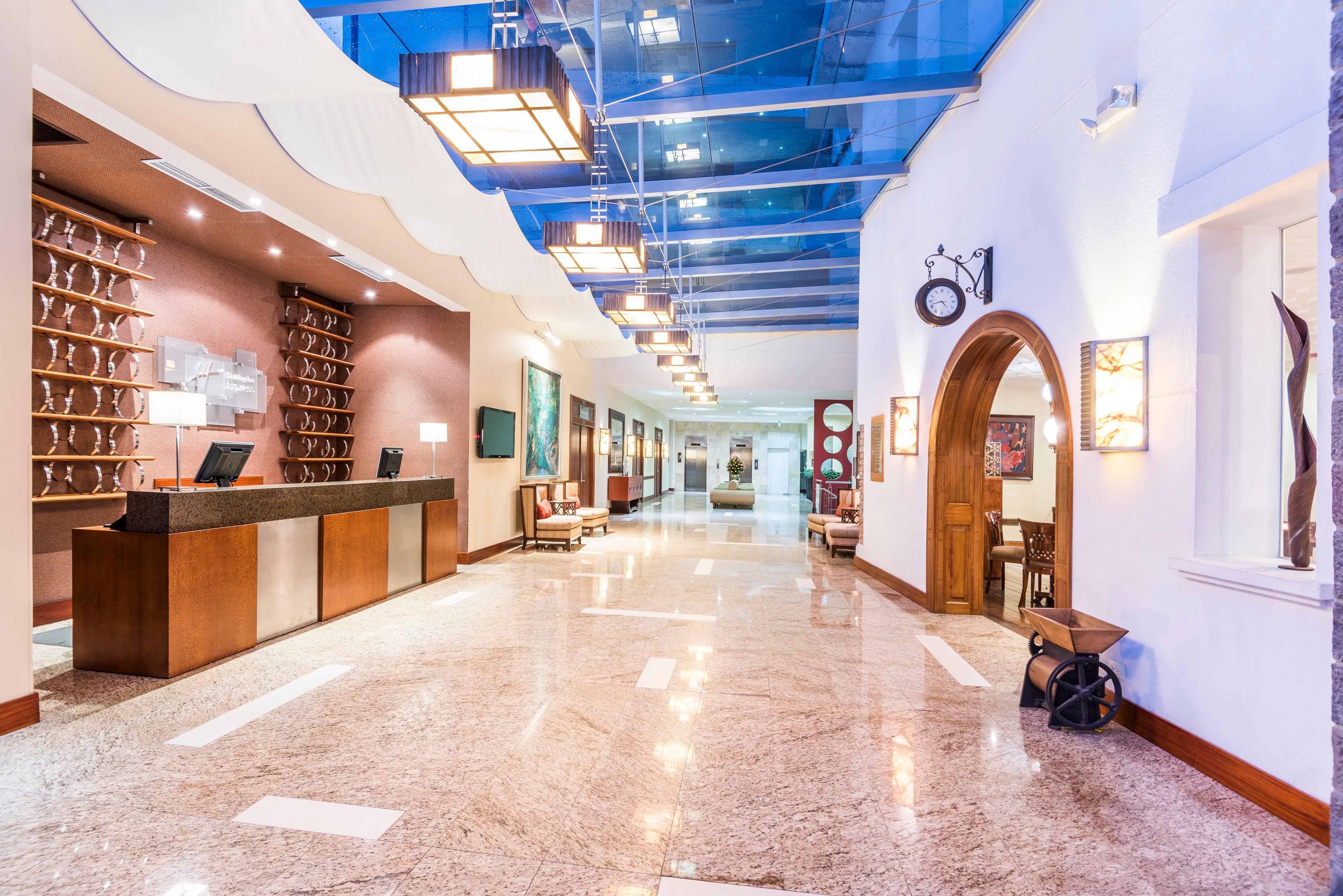 Holiday Inn Express Quito By Ihg Экстерьер фото